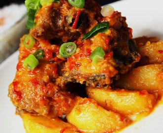 ayam bumbu rujak - chicken with fresh chili sauce