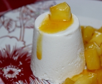 Panna cotta coco – citronnelle et compotée de mangue & passion