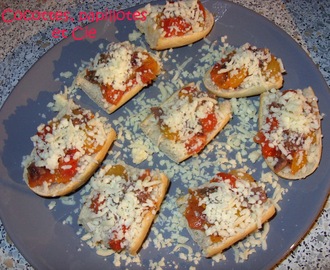 Crostinis tomates, basilic et anchois