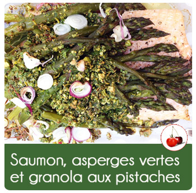 Saumon, asperges vertes et granola aux pistaches