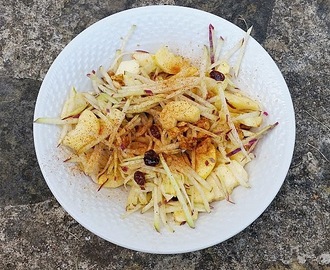 Salade de chou rave, pommes et noix au miel et à la cannelle