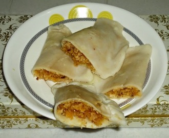 Patholi in turmeric leaf using steamed rice flour