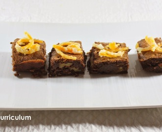 Brownies chocolat noir, noix et écorces d'oranges confites (Dark chocolate brownies, nuts and candied orange)