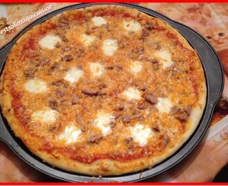 Pizza au thon et mozzarella