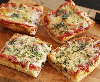 Cara Membuat Pizza Mini Roti Tawar Nikmat dan Mudah