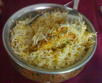 Recette de riz basmati au poulet, hyderabadi biryani, Ramadan (Inde)