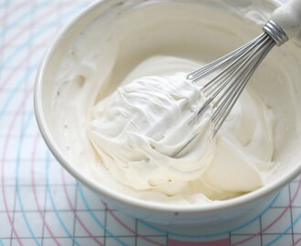 VANILLA FROSTING MADE WITH VANILLA SEEDS