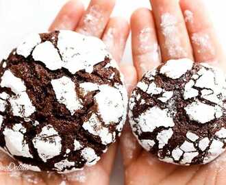 Best Fudgy Chocolate Crinkle Cookies