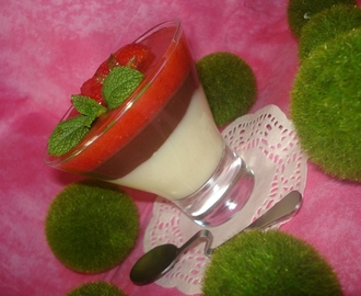 crème dessert duo choco-vanille et son coulis de fraise