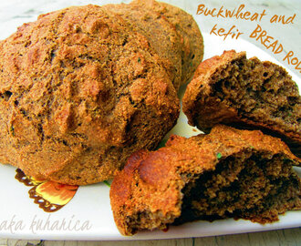 Lepinje s tri vrste brašna i kefirom :: Buckwheat and kefir bread rolls