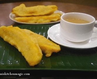 Kerala Banana Fritters (PazhamPori/Ethakkaappam/Vaazhakaappam)