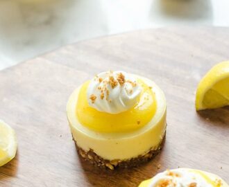 Mini Lemon Cheesecakes with Gingersnap Crust {GF}