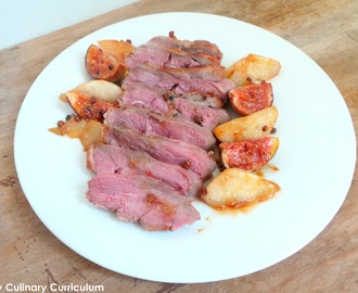 Magrets de canard aux figues, poires et miel (Duck breast with figs, pears and honey)