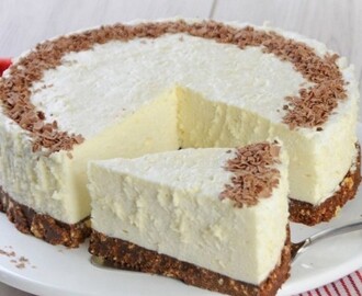 Fantastická nepečená torta z bielej čokolády