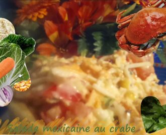 Recette de salade mexicaine au crabe (ou surimi), céleri, maïs, chou chinois, citron, tomates, oignon rouge (Mexique)