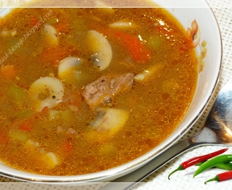 Zupa gulaszowa a'la strogonow - piekielnie ostre i bardzo rozgrzewające danie!