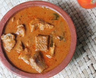 Village Syle Fish Curry Recipe / Gramathu Meen Kuzhambu Recipe