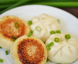 Chicken Sheng Jian Bao 生煎包 Pan Fried Buns