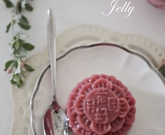 甜菜根燕麦奶燕菜月饼 （Beetroot & Oat milk Jelly Mooncake)