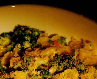 pasta met romige champignons - broccoli saus en knapperige kruidenpanko