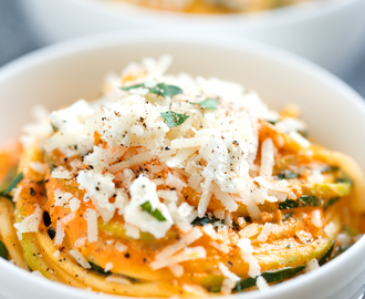 Creamy Roasted Red Pepper Zucchini Noodles