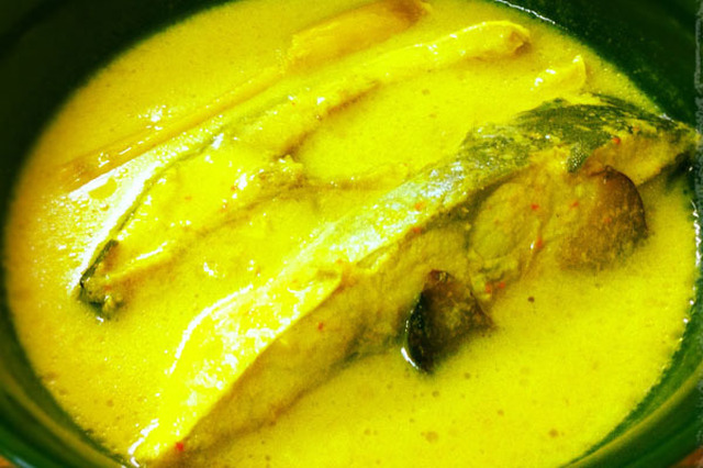 Resep Ikan Tongkol Bumbu Kuning Lezat