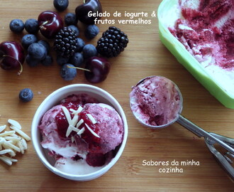 Gelado de iogurte & frutos vermelhos