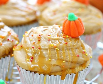 Pumpkin cupcakes with caramel frosting recipe