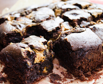 Secret ingredient chocolate brownies (dairy-free, vegan)