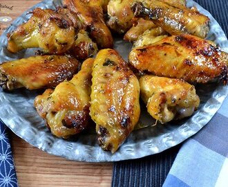 Alitas de pollo al ajillo al horno caseras (Receta Fácil)