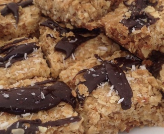 Coconut and Oats Crunchies