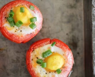 How to Bake Eggs in Tomatoes