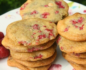 Raspberry and White Chocolate Chip Cookies (Vegan with a Gluten-Free and Rice-Free Option) + My Best Tips for Vegan Cookies that Actually Taste and Feel Like Cookies!