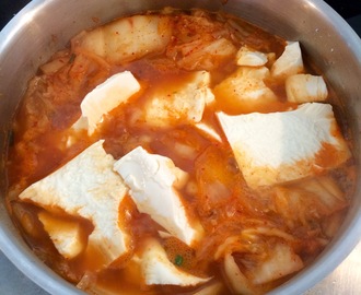Korean Kimchi Tofu Soup (Soondubu Jjigae)