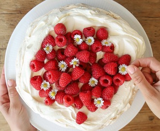 Baka med Frida – 3 enkla tårtor att göra till midsommar