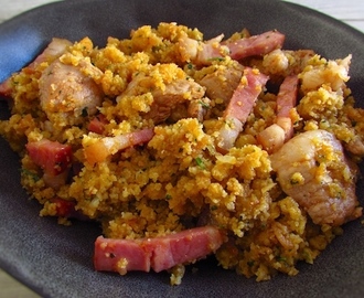 Carne de porco frita com broa de milho | Food From Portugal