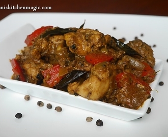 Pepper Chicken Masala Kerala Style (Chicken Kurumulaku Masala)