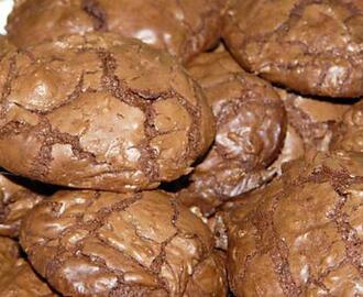 Les outrageous chocolate cookies