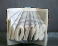 3D Book Art – Wörter in Bücher falten