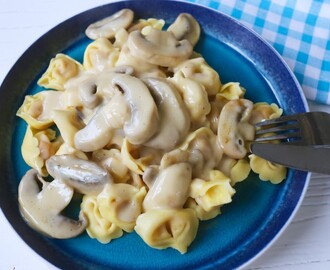 Vegetarisk pasta med krämig svampsås