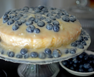 Blueberry Cake with White Chocolate Pudding Icing