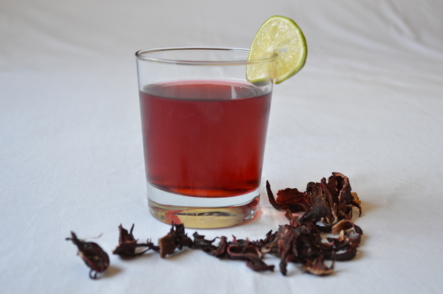 Karkadeh: thé glacé à la fleur d'hibiscus