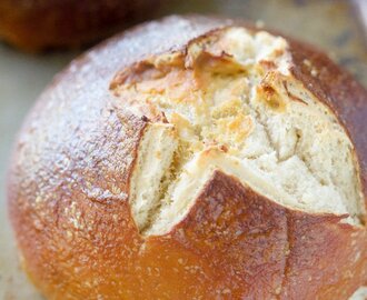 {Fool Proof} Homemade Pretzel Bread