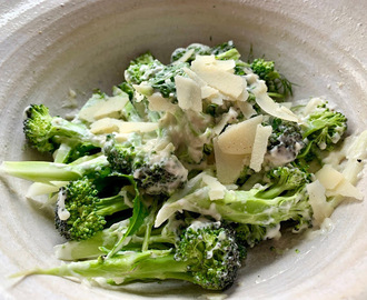 Var dags gröna mat - Broccoli med caesardressing, 4 port