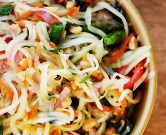 Thai Green Papaya Salad (Som Tum)