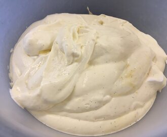 Vanillecreme Füllung für Torten zum selber machen - von einfachBacken