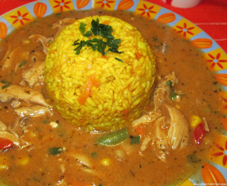 Gulasz drobiowy z ryżem curry