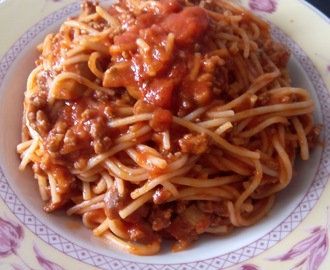 Espaguetis a la Boloñesa