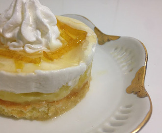 Recette du Dessert au citron super bon et facile réalisé par Mme Âsma Hch