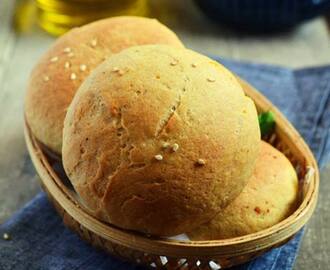 Paneer stuffed masala bun recipe | masala bun iyengar bakery style